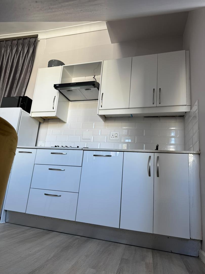 8 Bedroom Property for Sale in Milnerton Ridge Western Cape